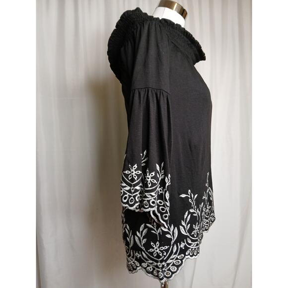 White House Black Market WHBM Embroidered Peasant Blouse Off Shoulder XS - Picture 10 of 10